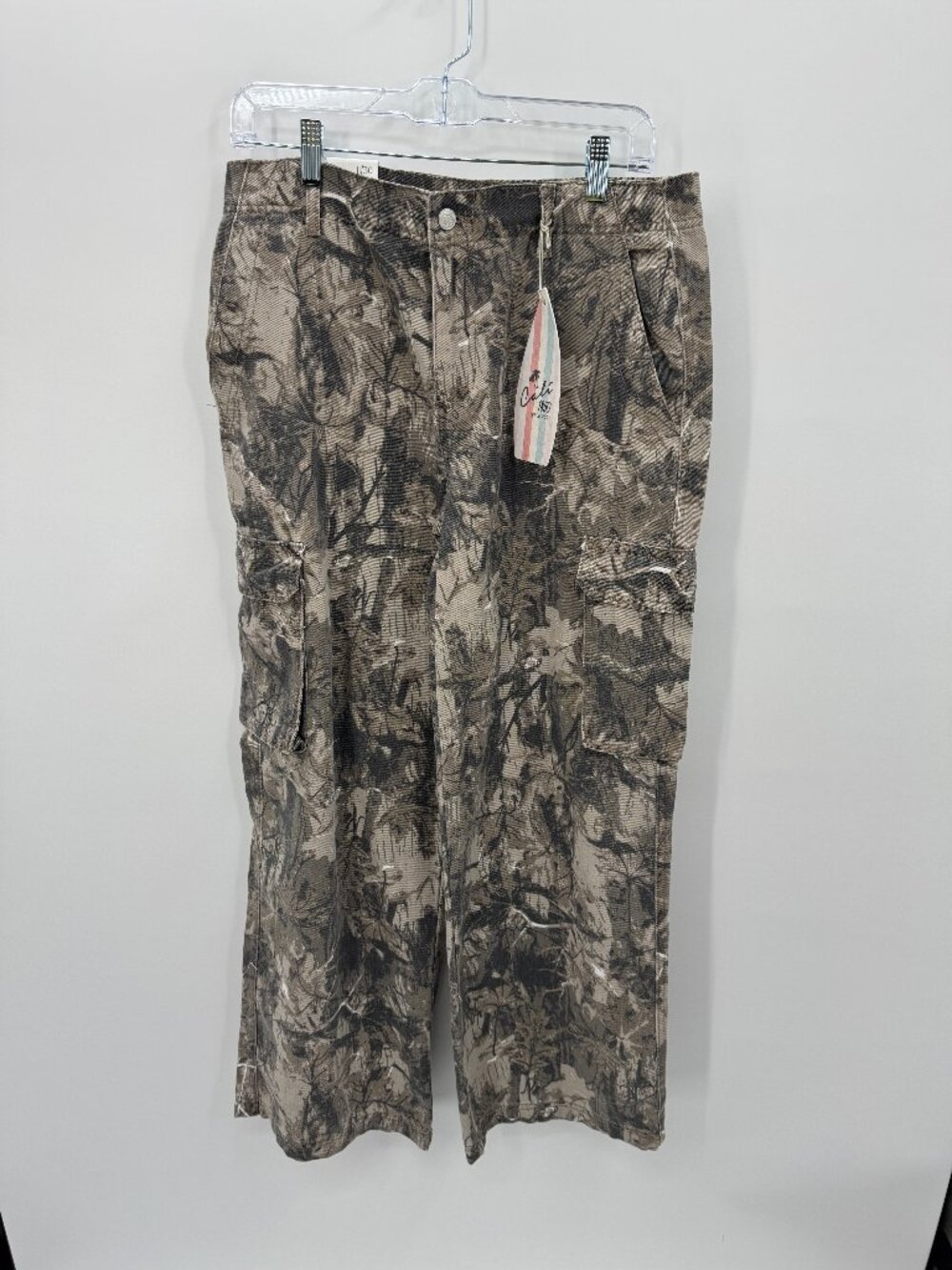 NWT Cali 1850 RealTree Camo Wide Leg Cargo Pants Womens 11/30 Cotton Canvas